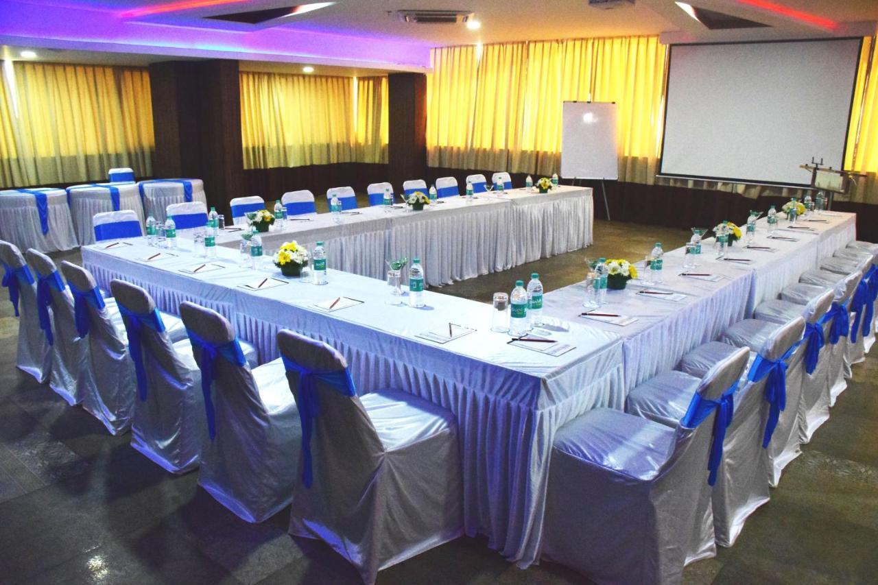 Hotel Citrus Prime Candolm, Goa 칸돌림 외부 사진