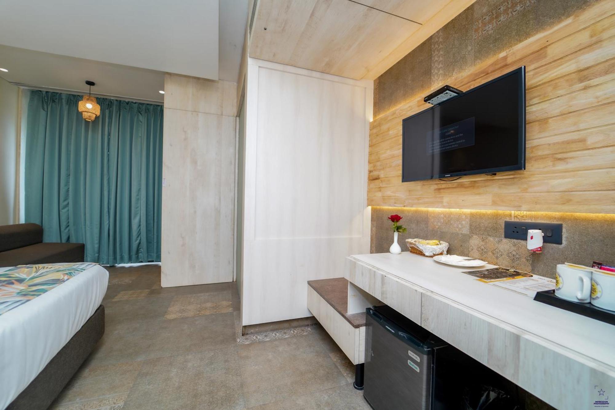 Hotel Citrus Prime Candolm, Goa 칸돌림 외부 사진